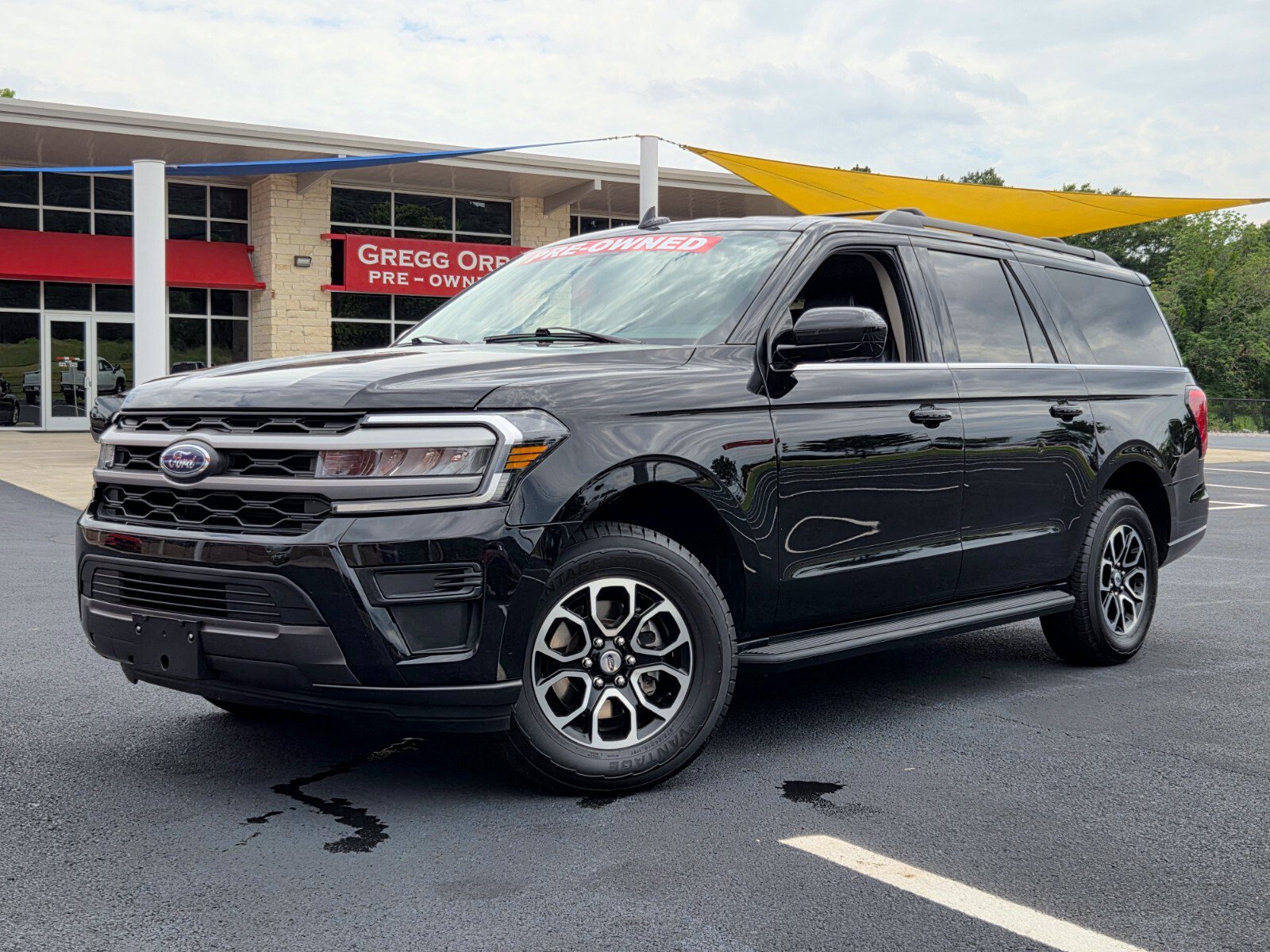 Used 2024 Ford Expedition Max XLT
