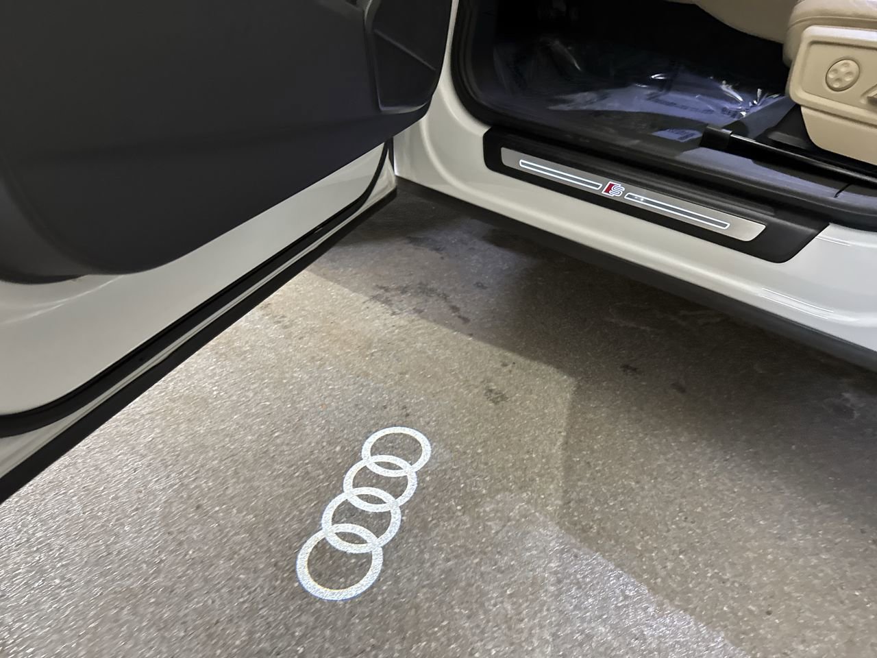 Certified 2023 Audi Q5 2.0T Premium w/ Convenience Package AWD/4WD image 12
