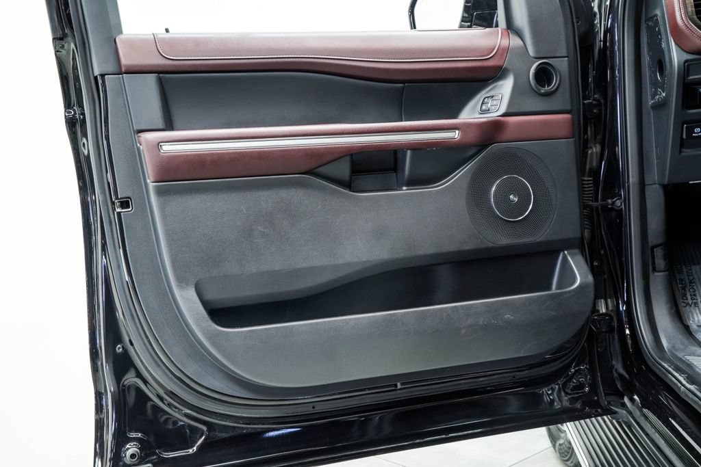 Used 2023 Ford Expedition Limited RWD image 43