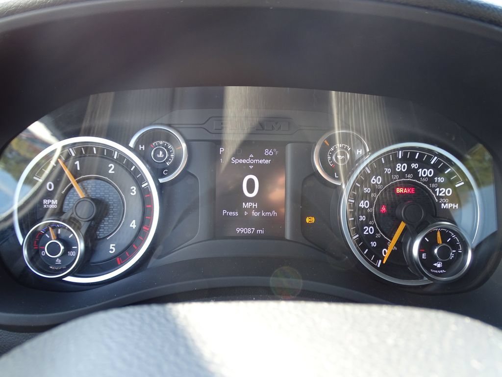 Used 2022 RAM 5500 Tradesman RWD image 20