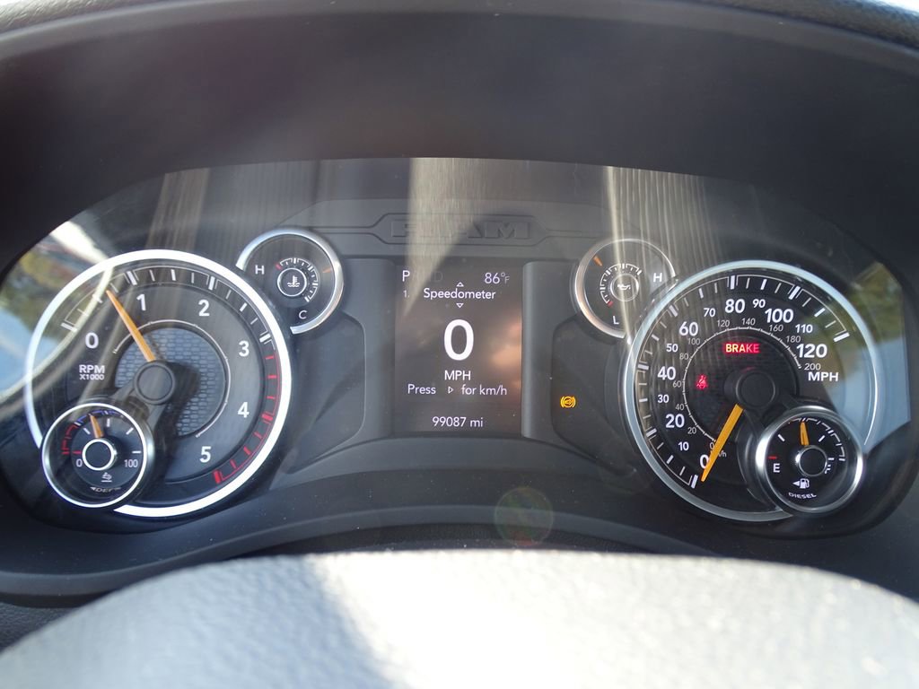 Used 2022 RAM 5500 Tradesman image 20
