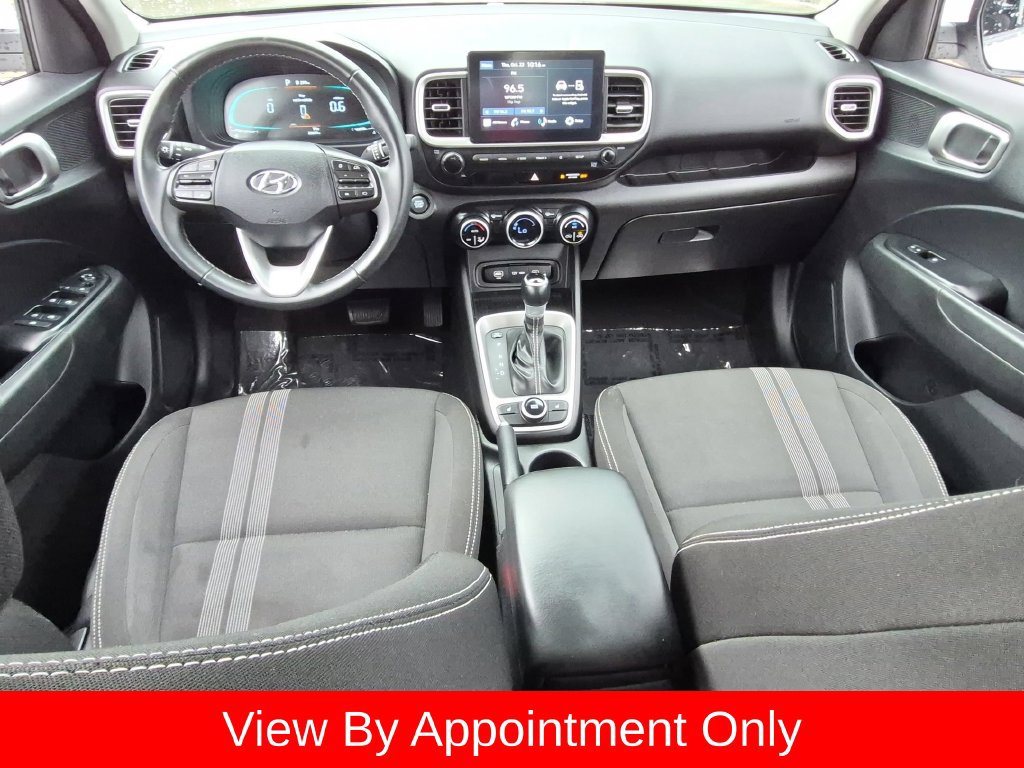 Used 2026 Hyundai Venue SEL FWD image 24