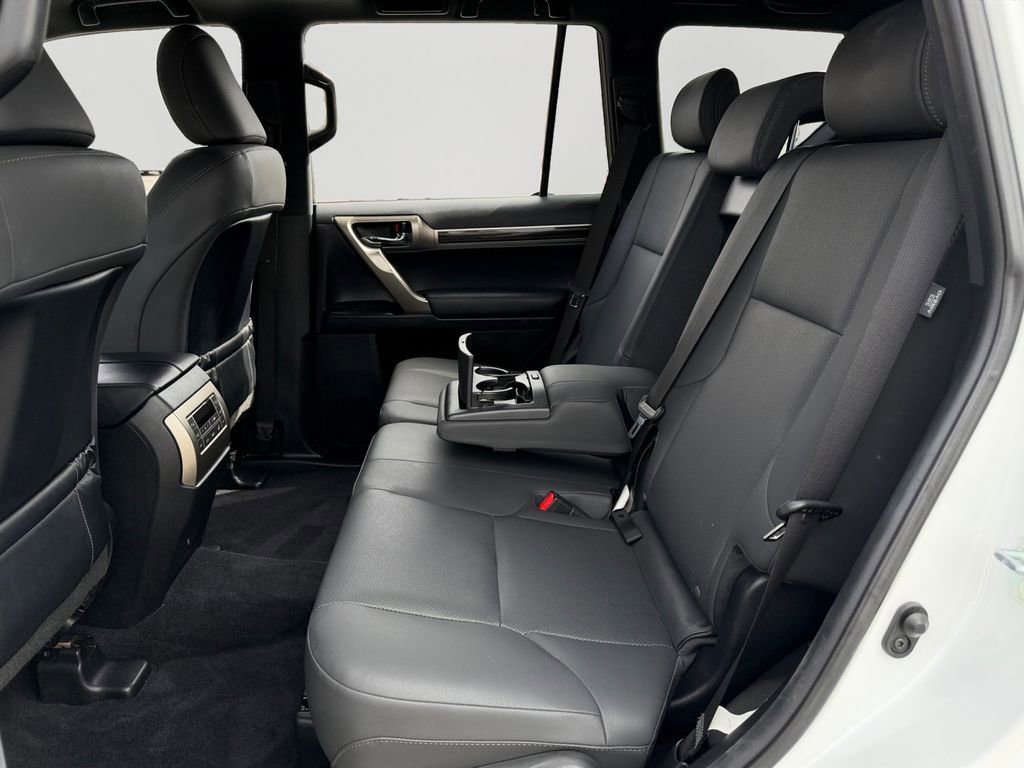 Used 2021 Lexus GX 460 Premium w/ Premium Package image 11