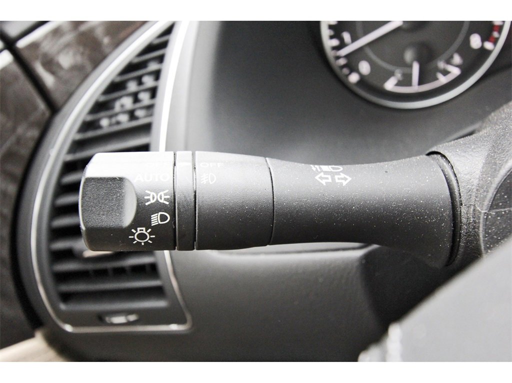 Used 2023 Nissan Armada Platinum w/ Captain's Chairs Package image 13