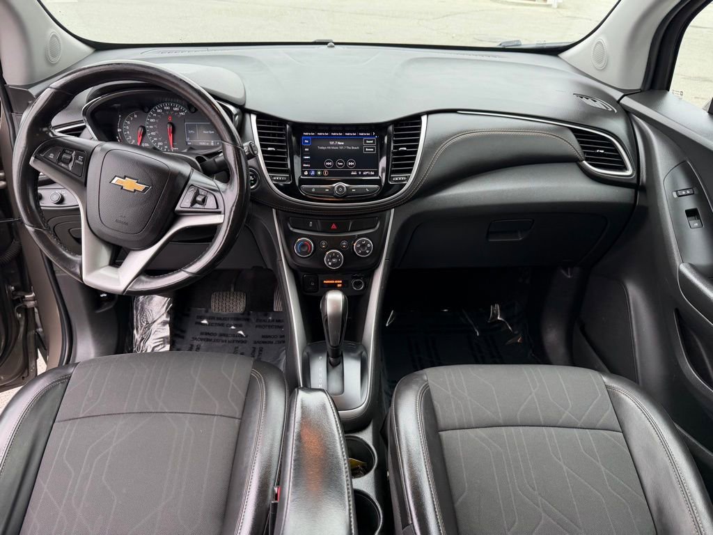 Used 2022 Chevrolet Trax LT w/ Driver Confidence Package image 14