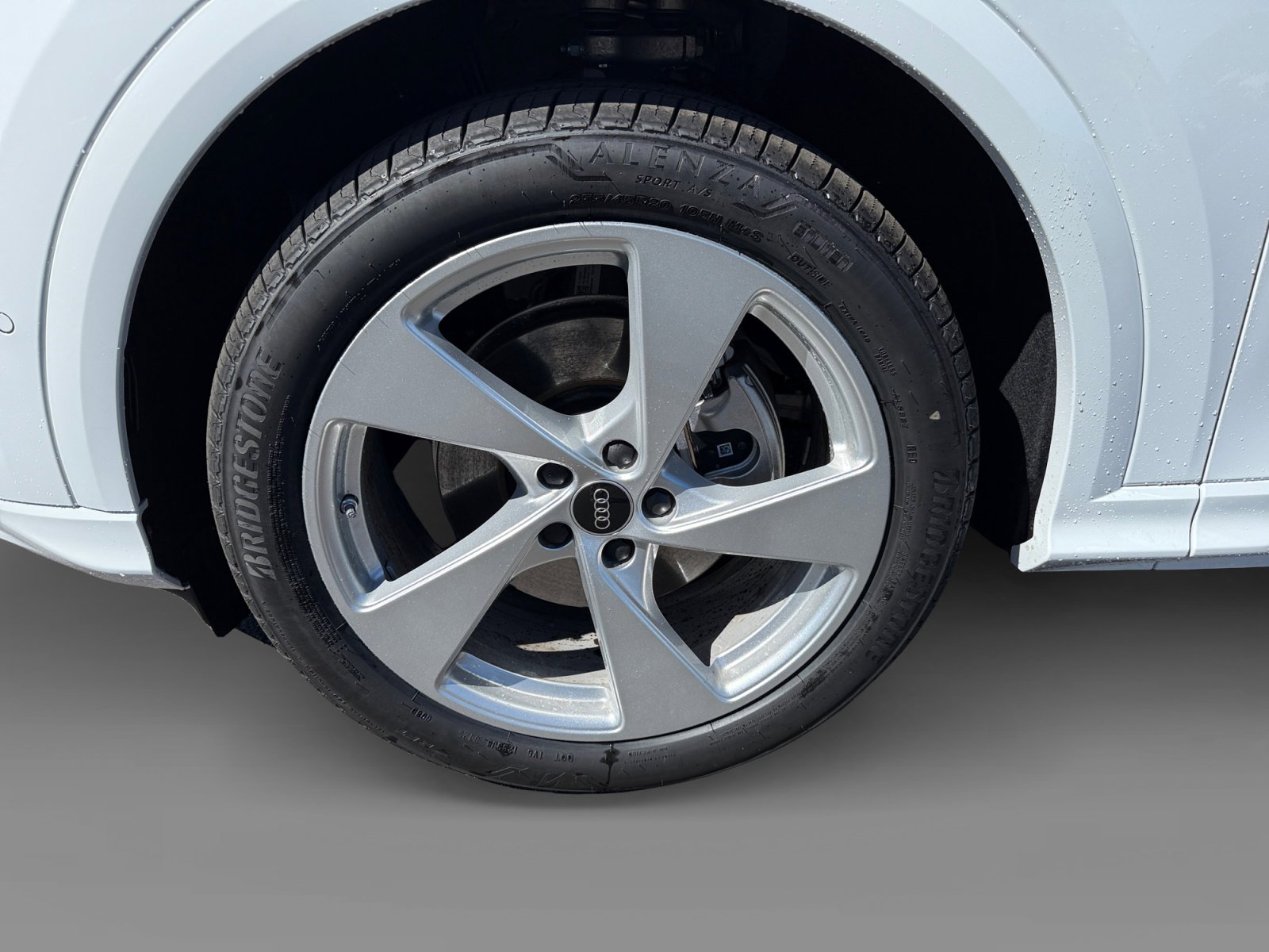New 2025 Audi Q5 Prestige image 9