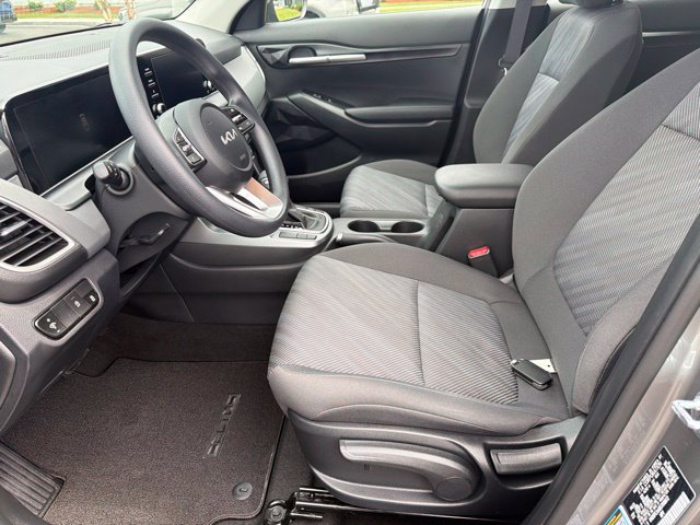 Used 2025 Kia Seltos LX AWD/4WD image 21