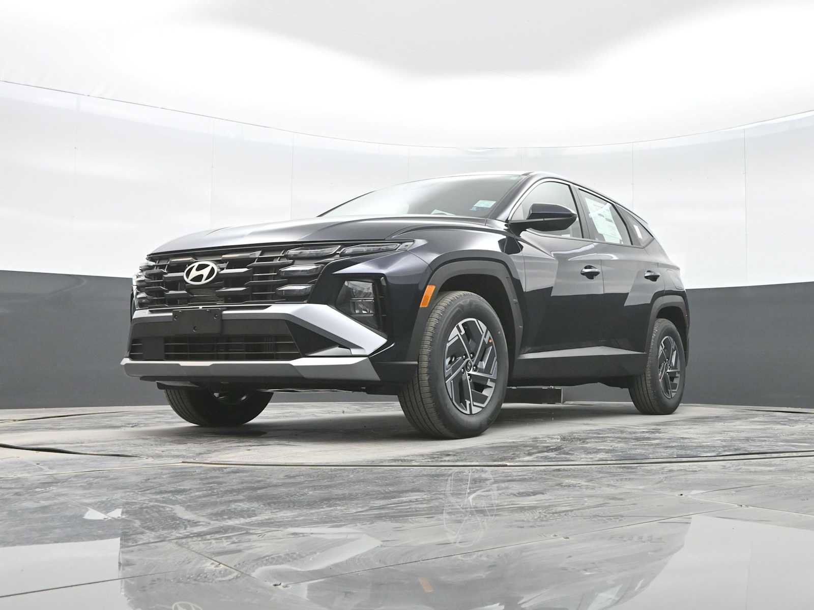 New 2026 Hyundai Tucson Blue SE image 24