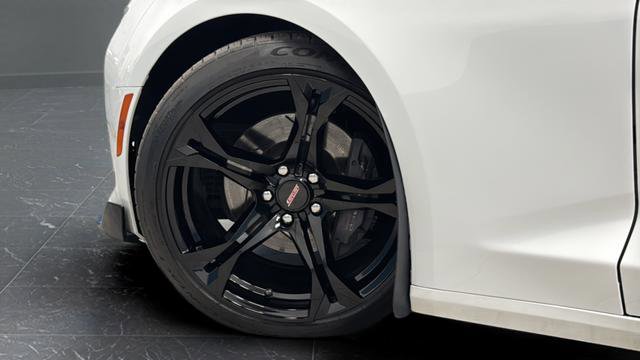Used 2017 Chevrolet Camaro SS RWD image 37
