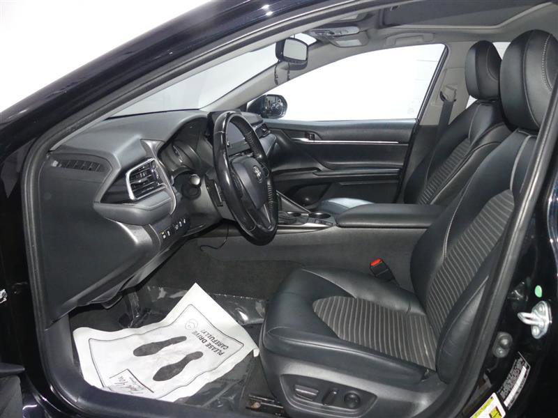 Used 2021 Toyota Camry SE w/ Cold Weather Package image 21