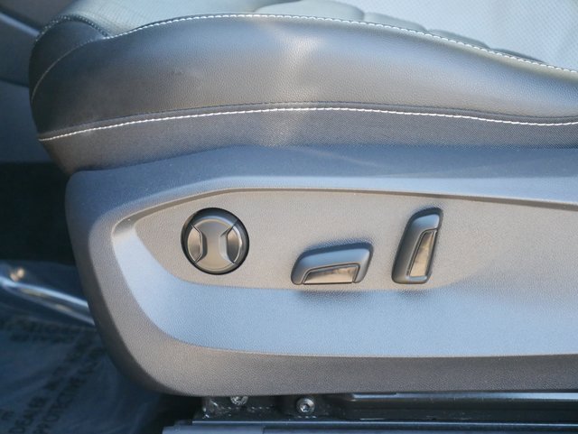 Used 2022 Volkswagen Taos SEL image 13