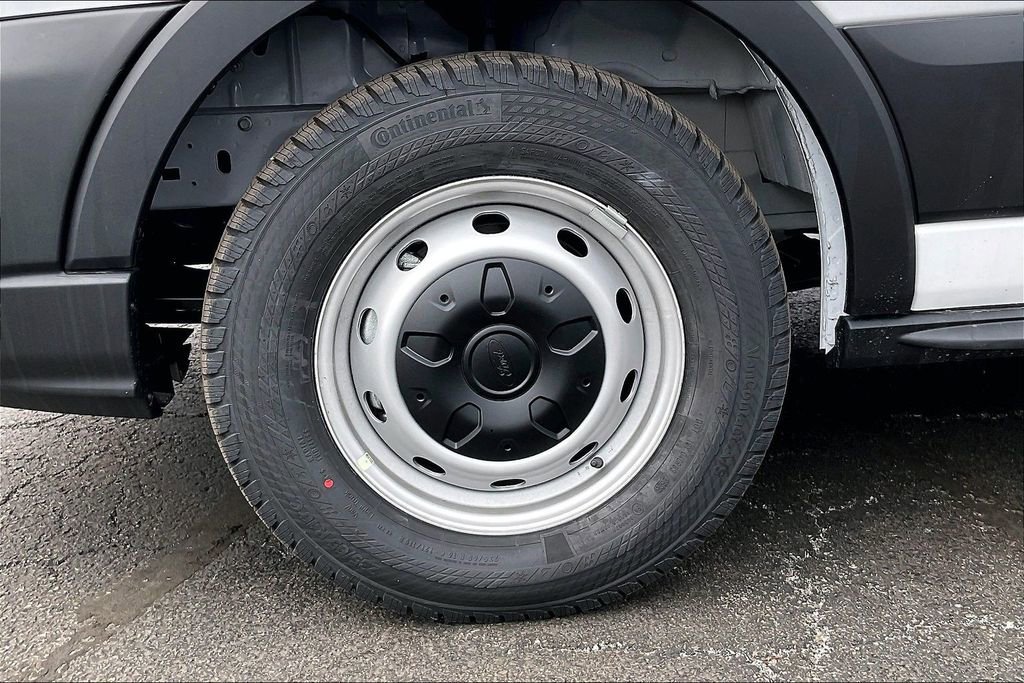 New 2026 Ford Transit 250 148 Medium Roof image 4