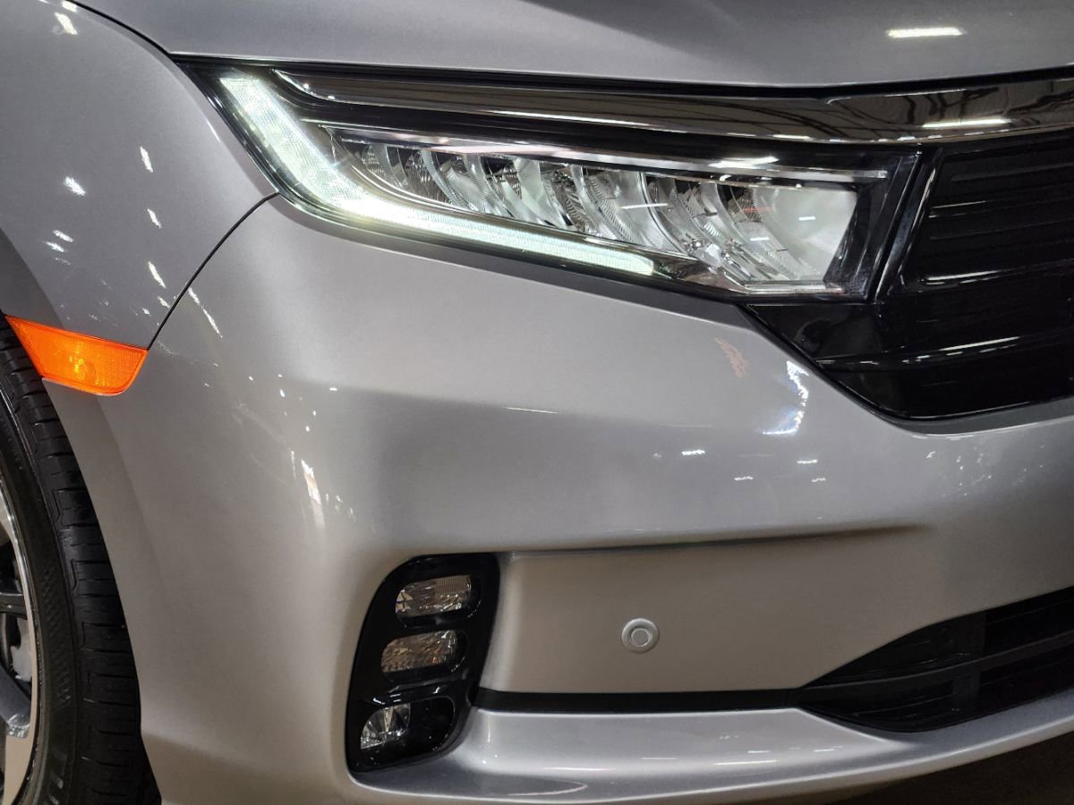 Used 2023 Honda Odyssey Elite image 15