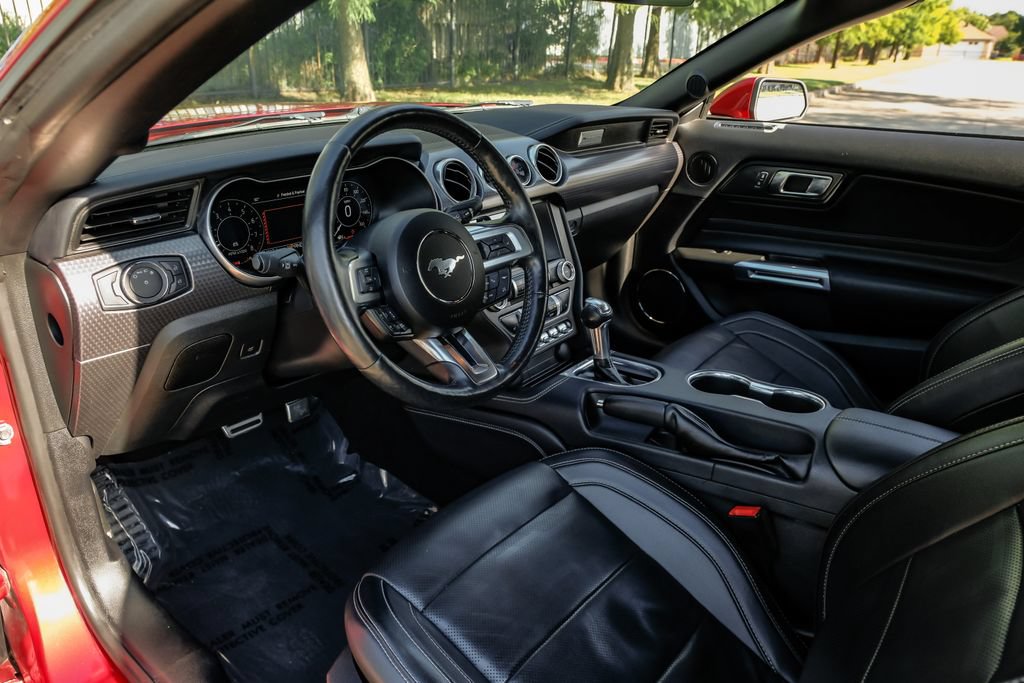 Used 2019 Ford Mustang GT Premium w/ GT Performance Package RWD image 5