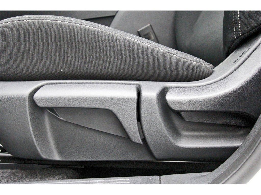 Used 2024 Nissan Rogue S image 26