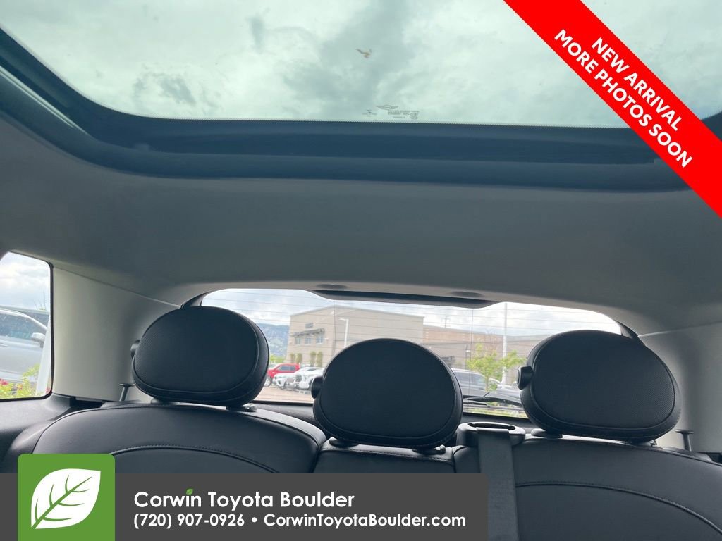 Used 2020 MINI Cooper 4-Door Hardtop FWD image 11