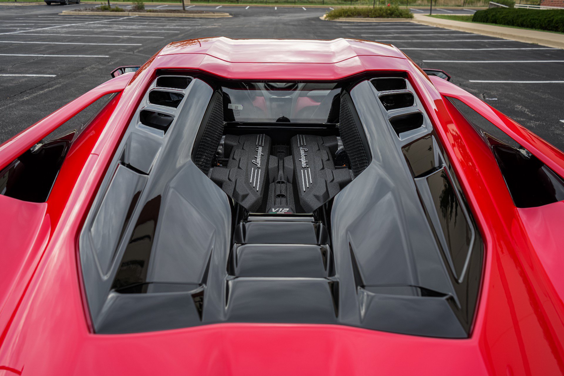 Used 2025 Lamborghini Revuelto AWD/4WD image 17