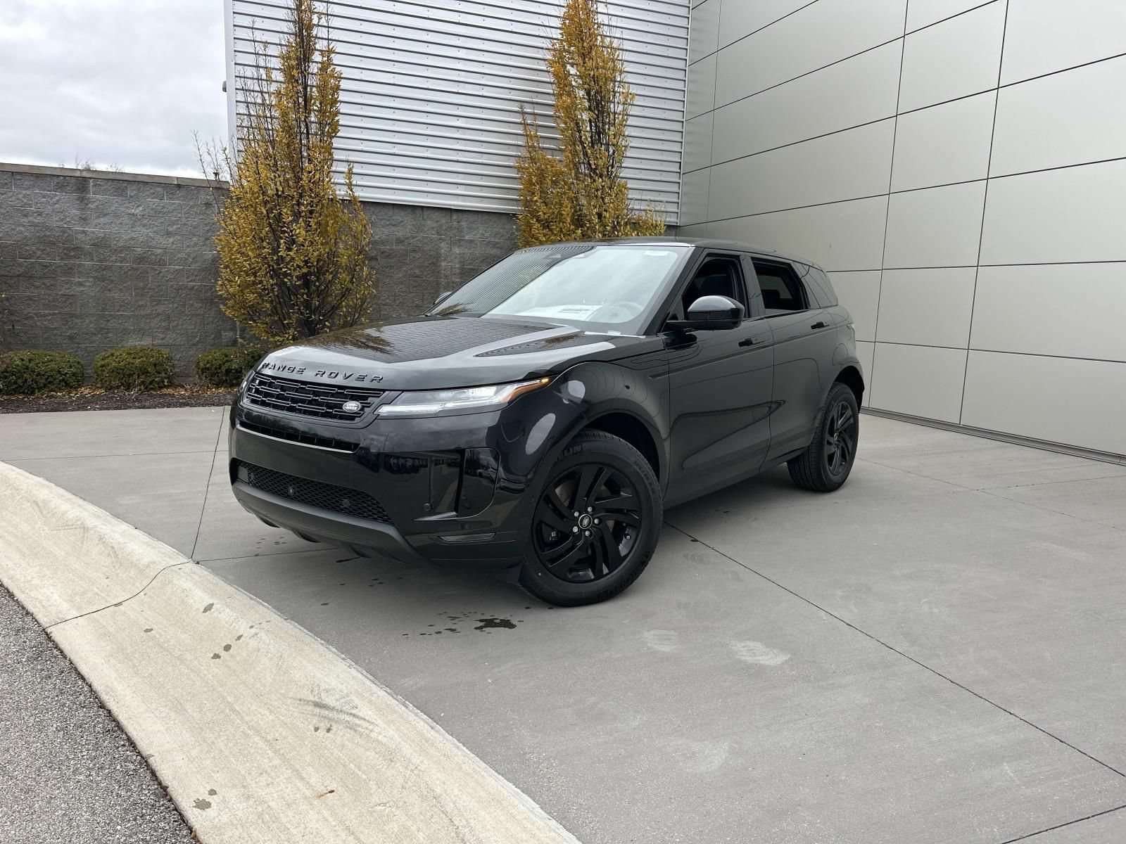 New 2026 Land Rover Range Rover Evoque S AWD/4WD video 1