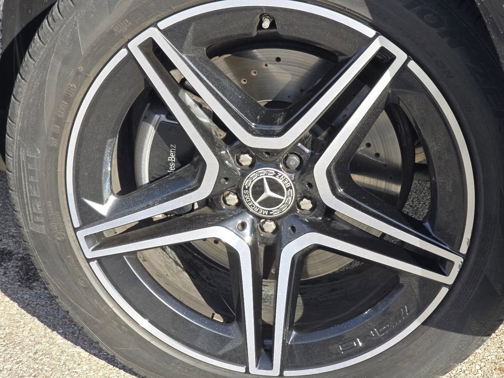 Used 2026 Mercedes-Benz GLS 450 4MATIC image 11