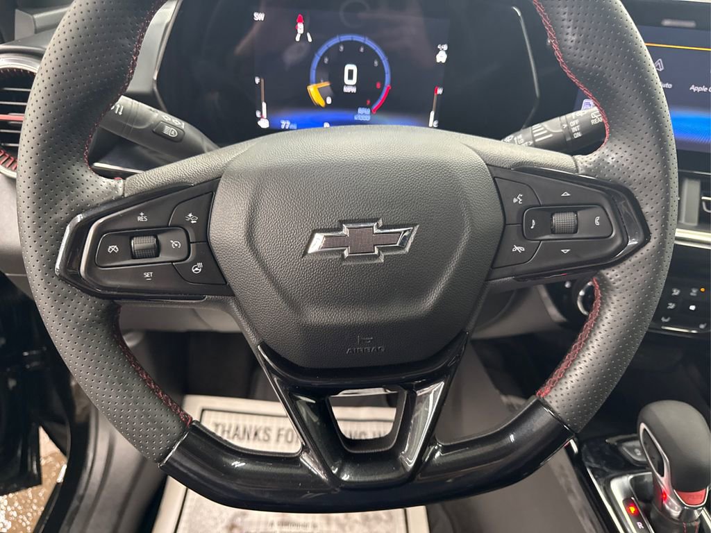 Used 2025 Chevrolet Trax RS image 24