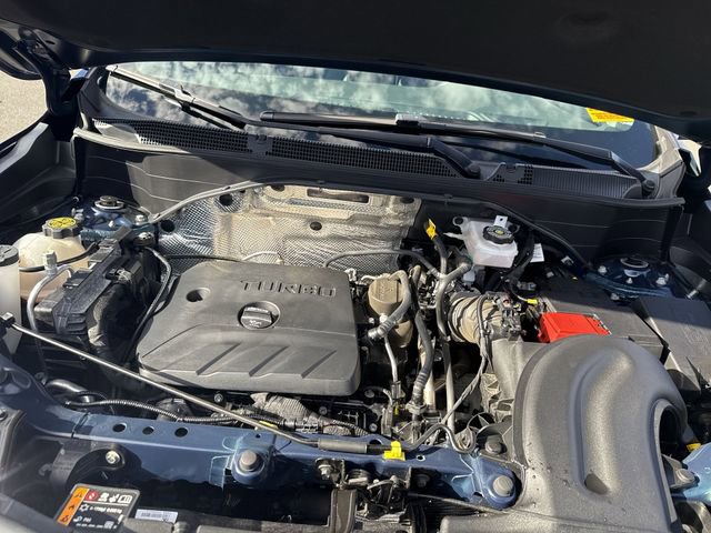 Used 2023 Buick Encore GX Essence w/ Experience Buick Package image 30