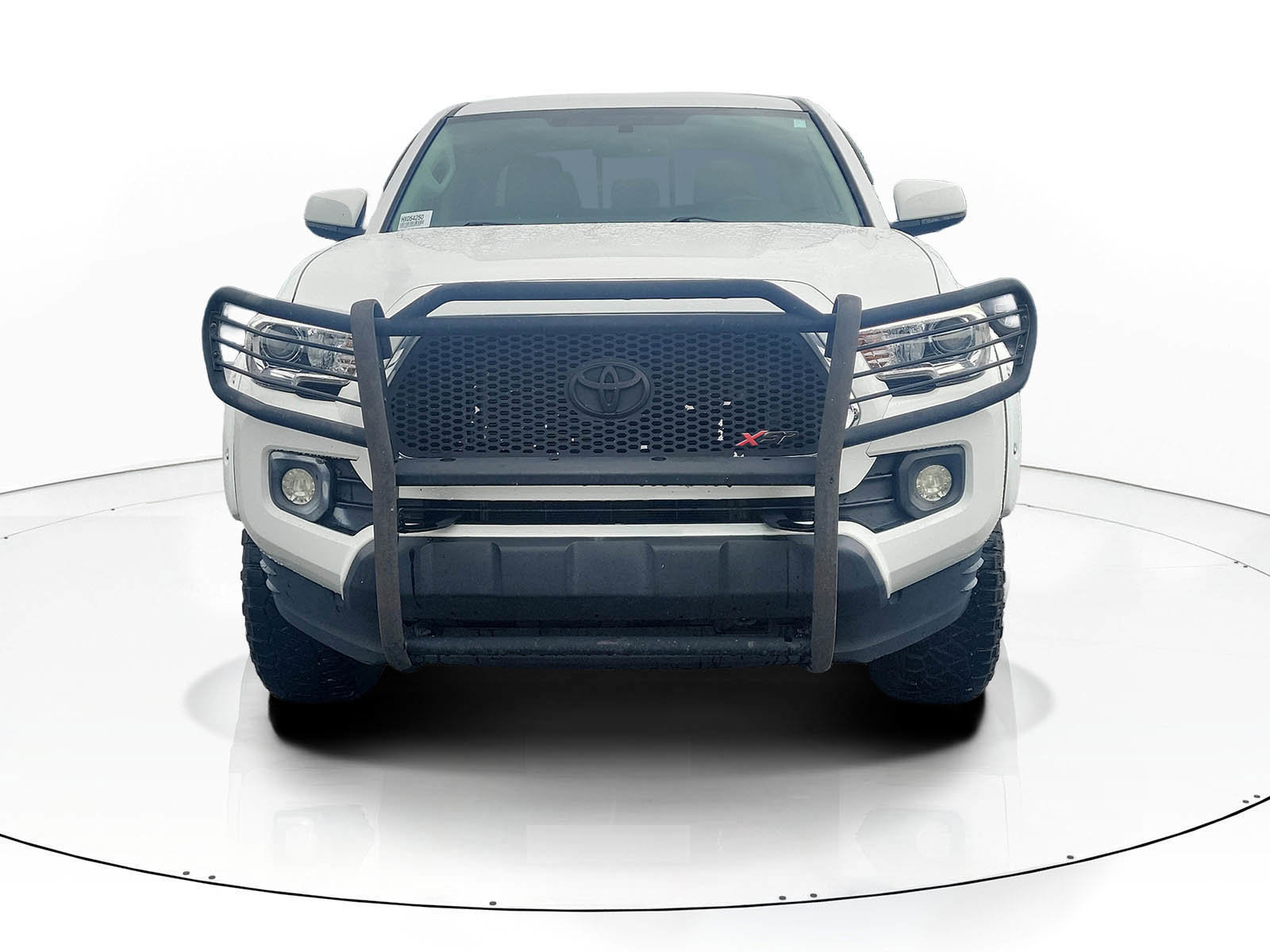 Used 2017 Toyota Tacoma SR5 w/ Tow Package image 2