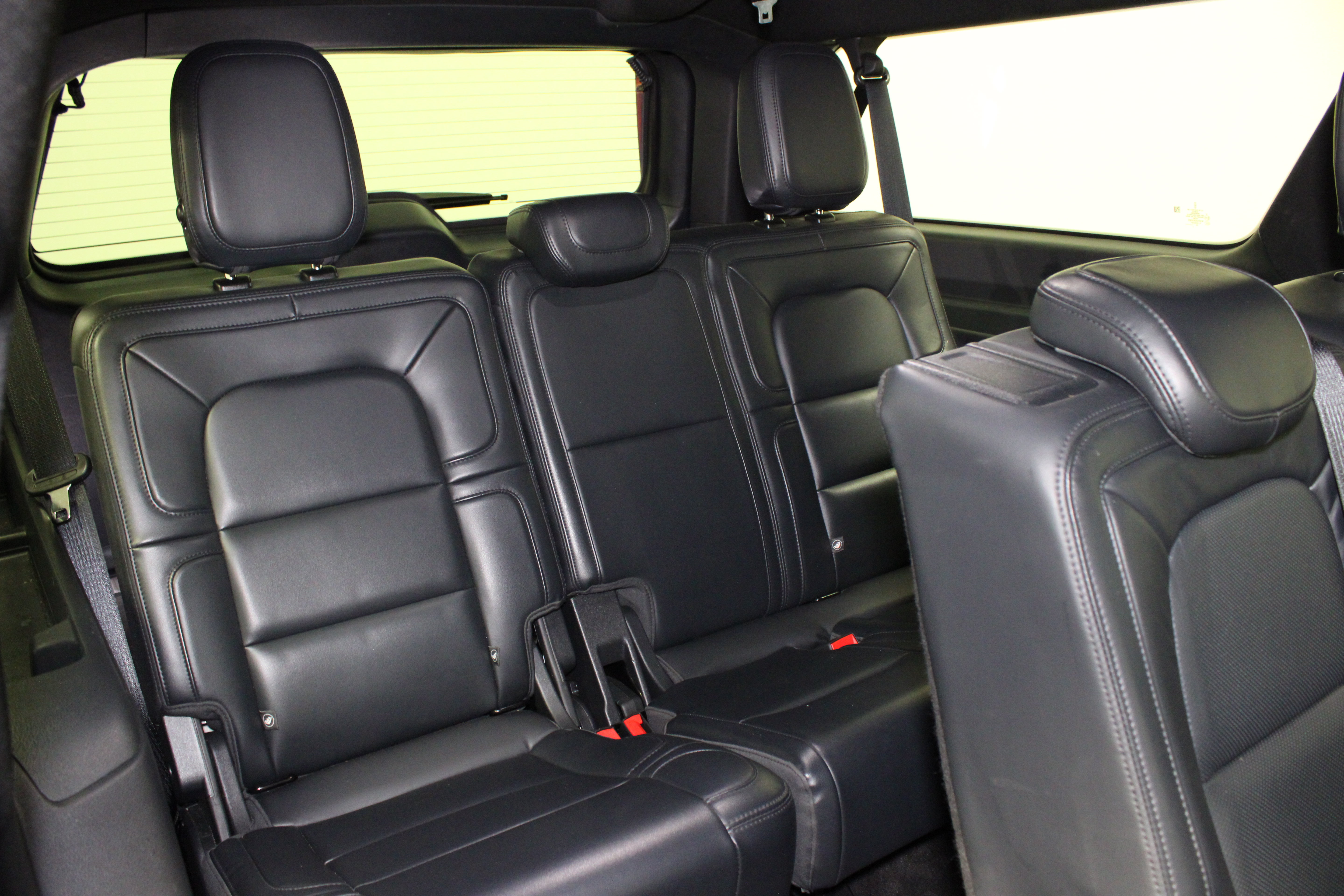 Used 2024 Lincoln Navigator L Reserve AWD/4WD image 19