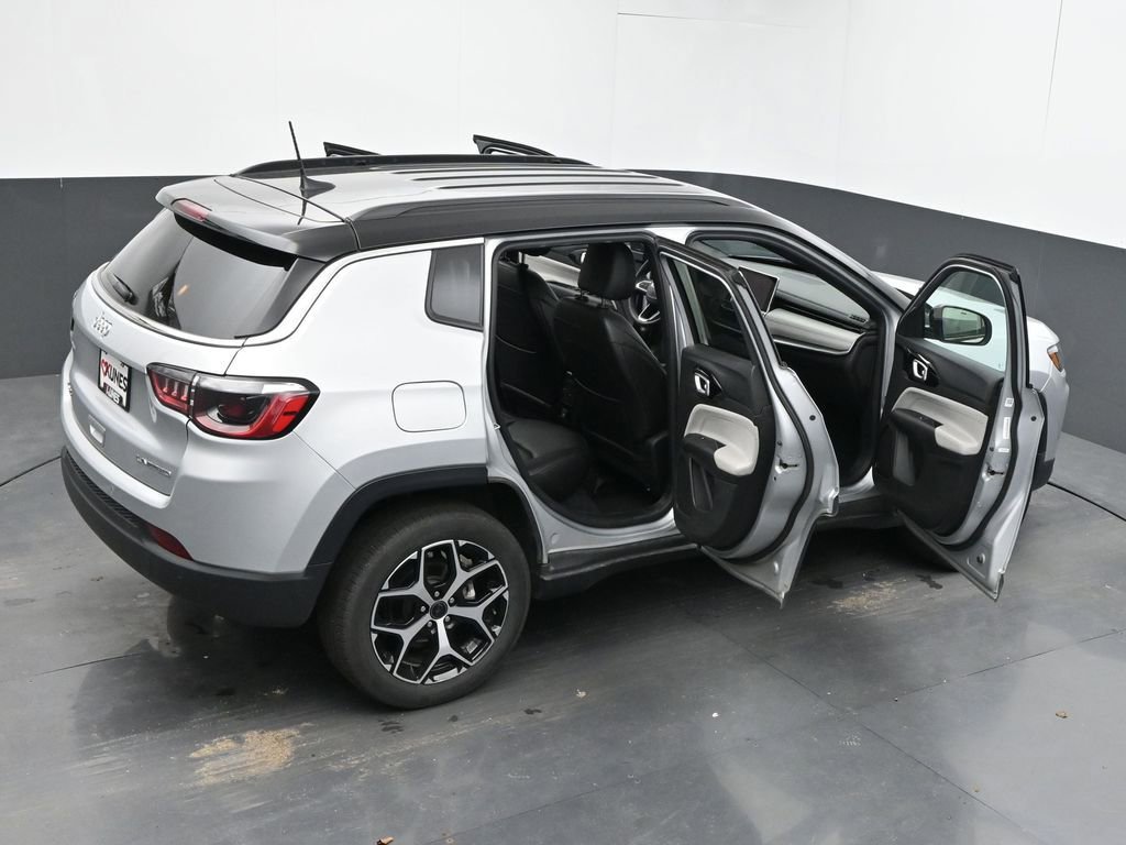 Used 2025 Jeep Compass Limited AWD/4WD image 68