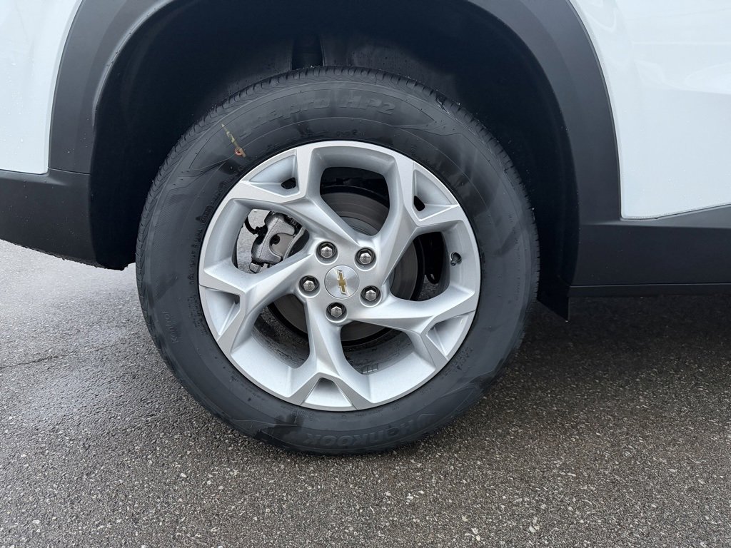 New 2026 Chevrolet Trax LS w/ LS Convenience Package image 24