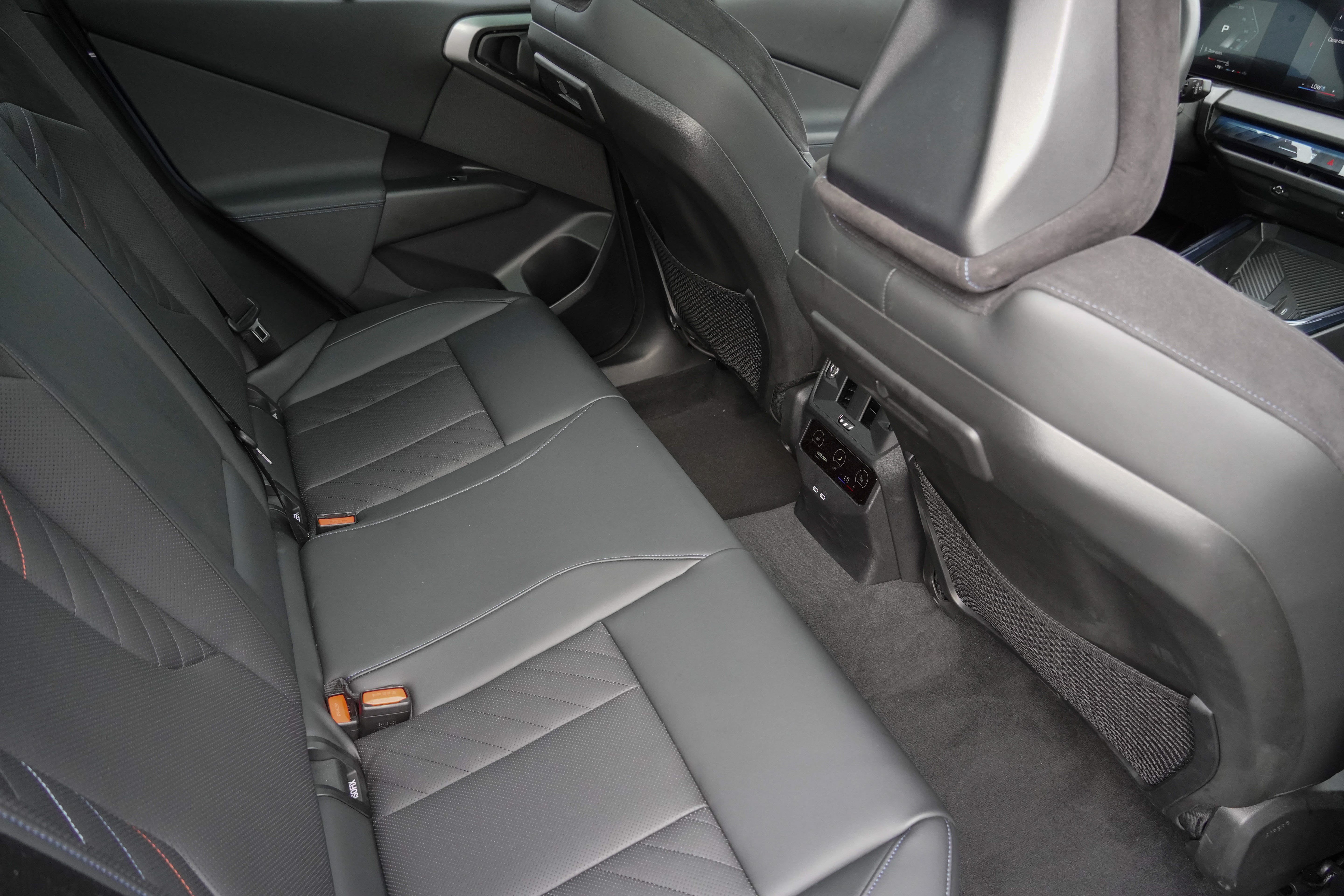Certified 2025 BMW X3 M50 w/ Premium Package AWD/4WD image 34