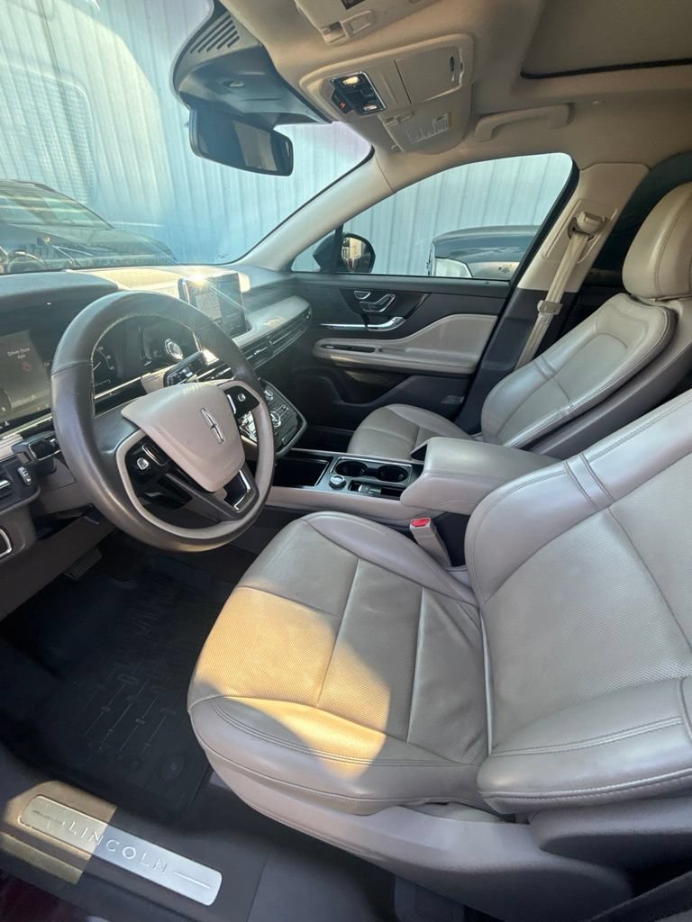 Used 2021 Lincoln Corsair AWD w/ Premium Package image 12