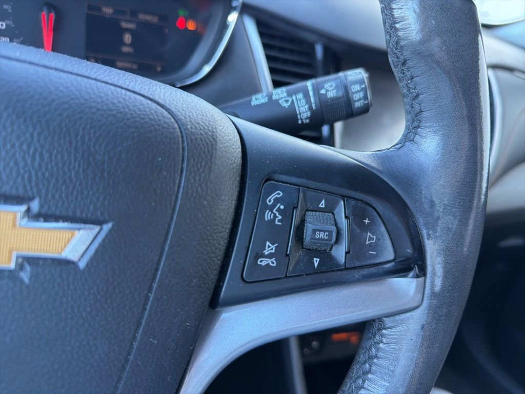 Used 2017 Chevrolet Trax LT w/ LT Convenience Package image 13