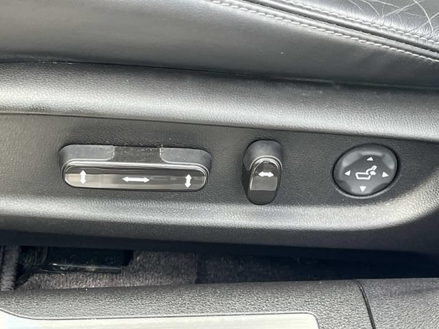 Used 2017 Acura RLX w/ Technology Package FWD image 32