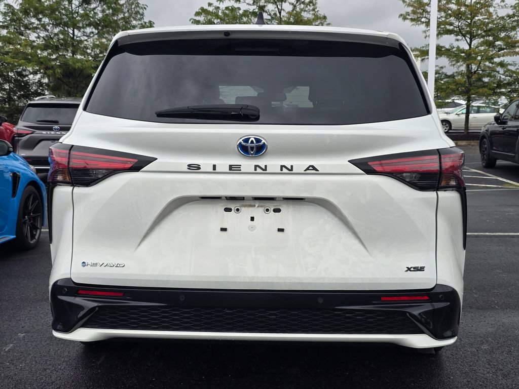 Certified 2025 Toyota Sienna XSE AWD/4WD image 7