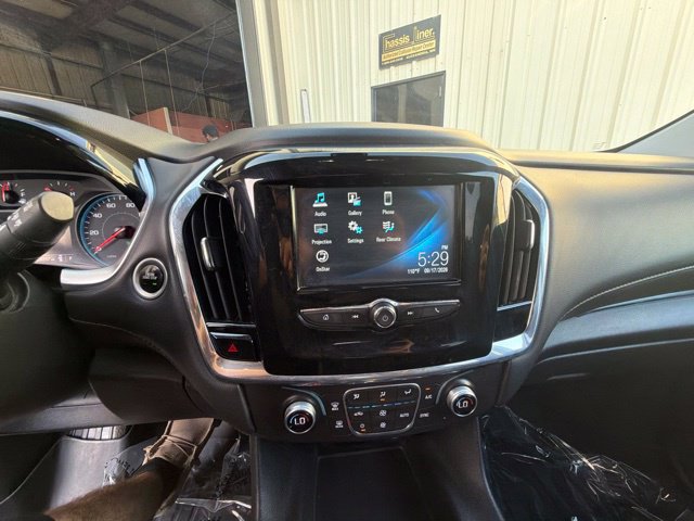 Used 2018 Chevrolet Traverse LS AWD/4WD image 21