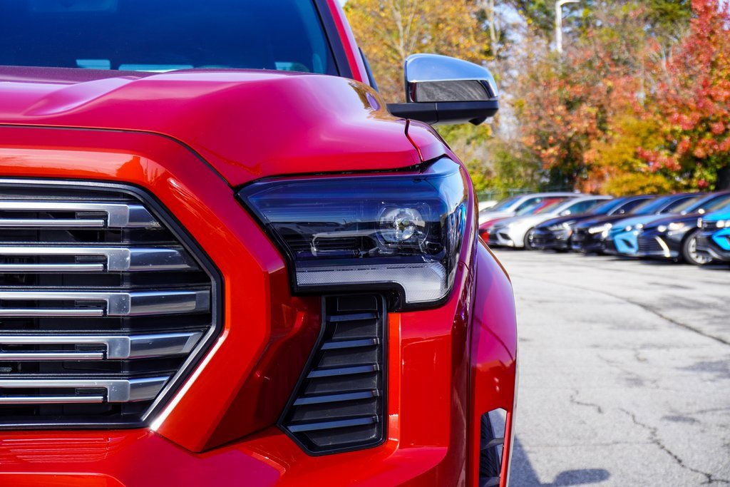 Used 2025 Toyota Tacoma Limited image 40