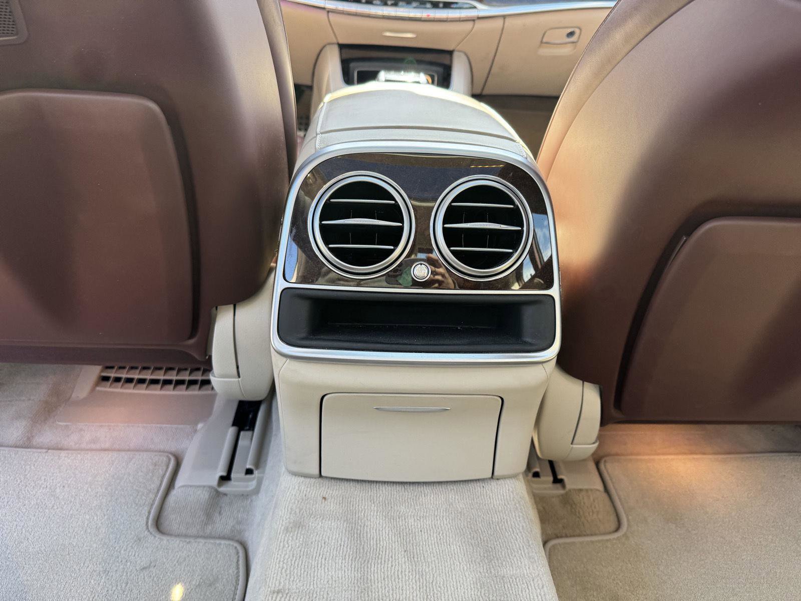 Used 2018 Mercedes-Benz S 560 Sedan image 17