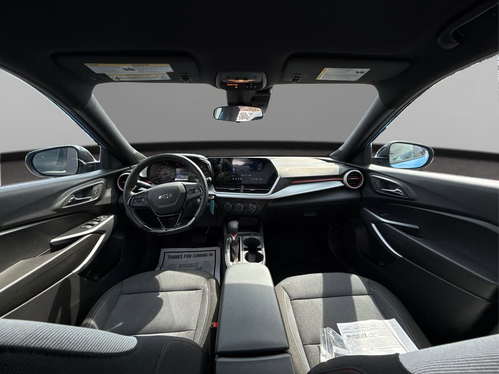 Used 2024 Chevrolet Trax RS w/ Driver Confidence Package image 26