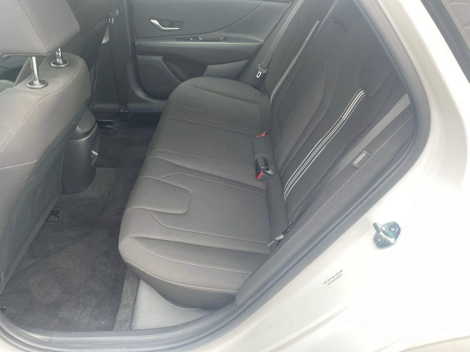 Used 2025 Hyundai Elantra SEL FWD image 23
