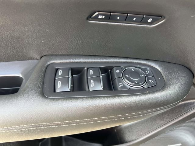 Used 2023 Cadillac XT6 Luxury image 17