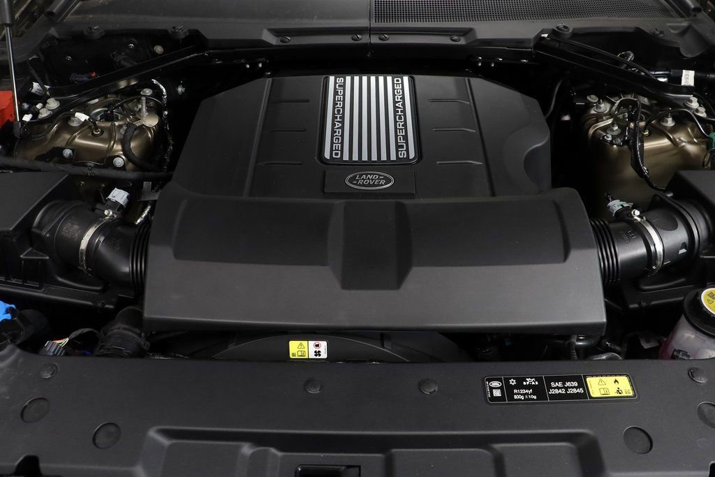 Used 2024 Land Rover Defender 110 SE image 23