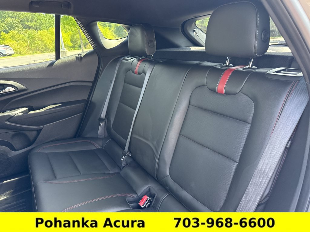 Used 2024 Chevrolet Trax RS w/ Sunroof Package FWD image 21