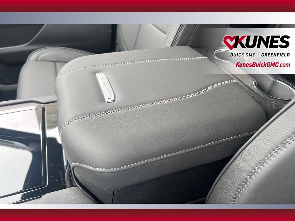New 2026 GMC Yukon XL Denali w/ Sun & Power Step Package AWD/4WD image 29