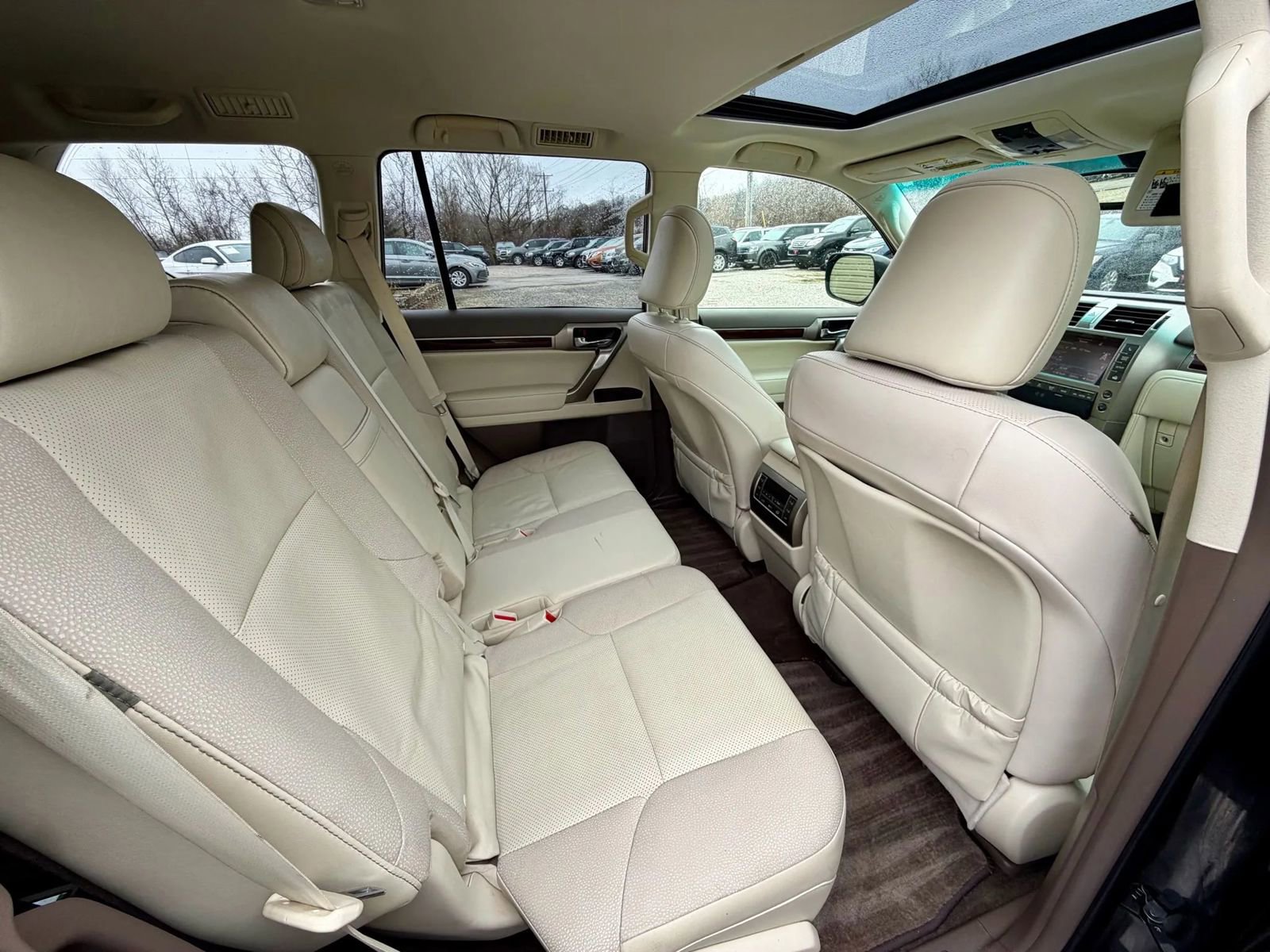 Used 2014 Lexus GX 460 w/ Premium Package image 15