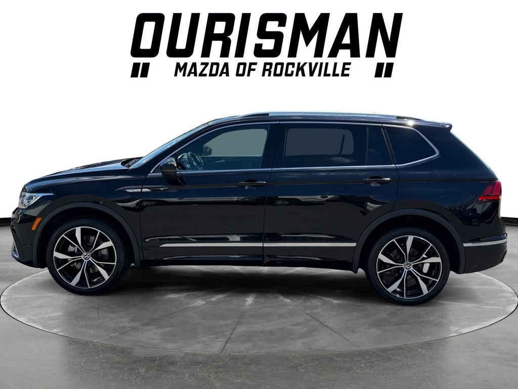 Used 2023 Volkswagen Tiguan SEL R-Line AWD/4WD image 3
