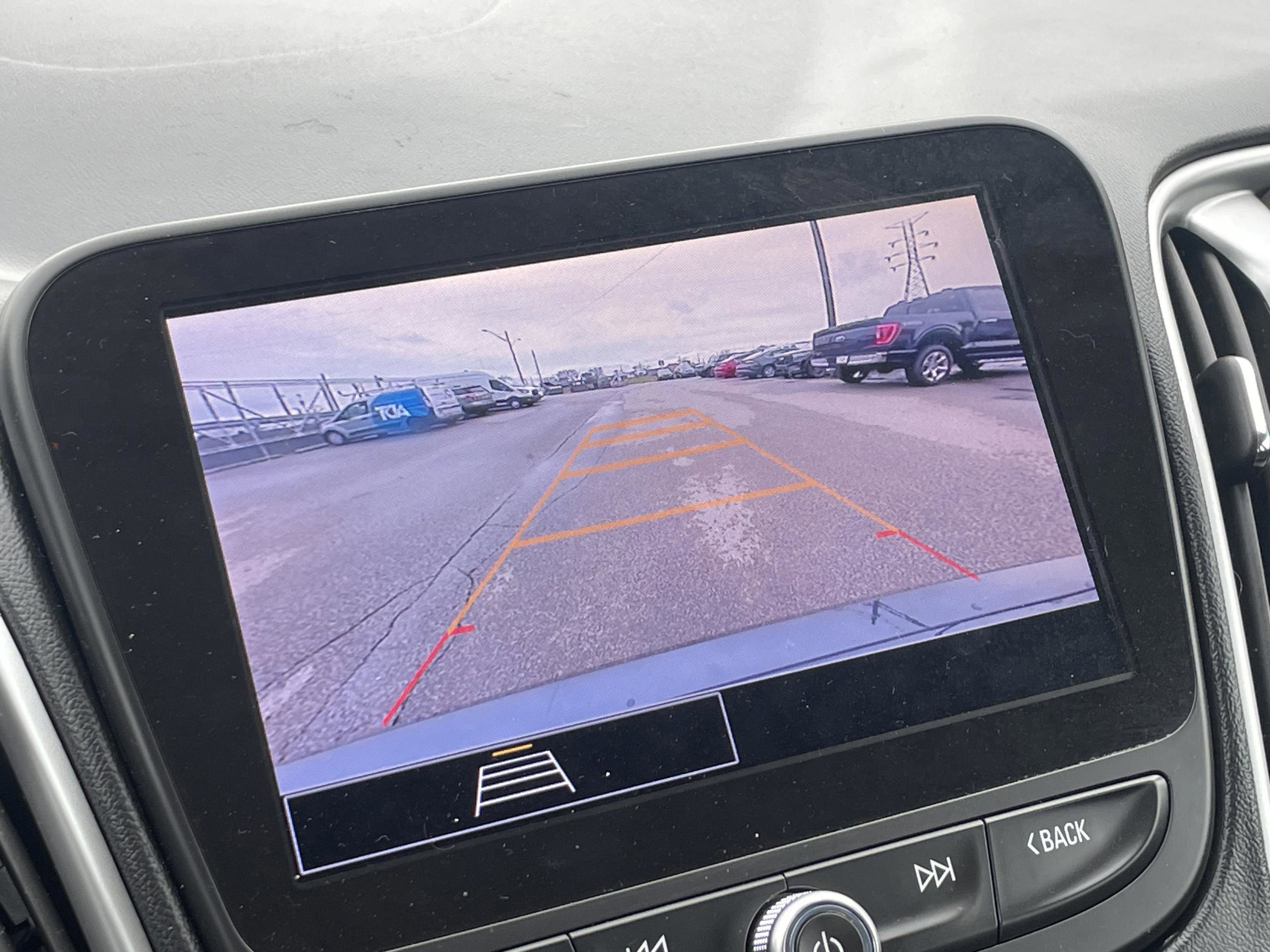 Used 2023 Chevrolet Malibu LT image 19