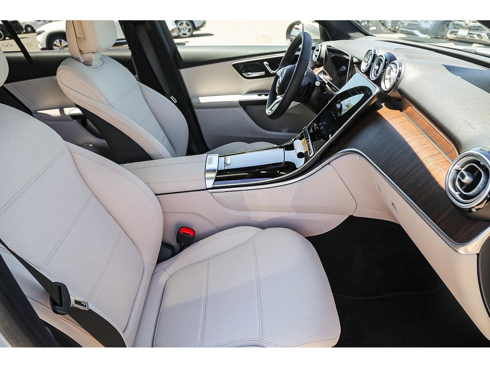 New 2026 Mercedes-Benz GLC 350e 4MATIC image 15