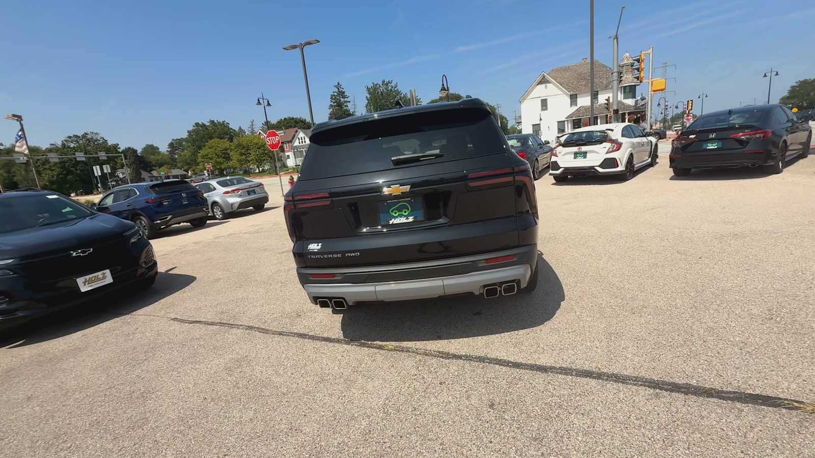 Certified 2025 Chevrolet Traverse LT w/ Driver Confidence Package AWD/4WD image 7