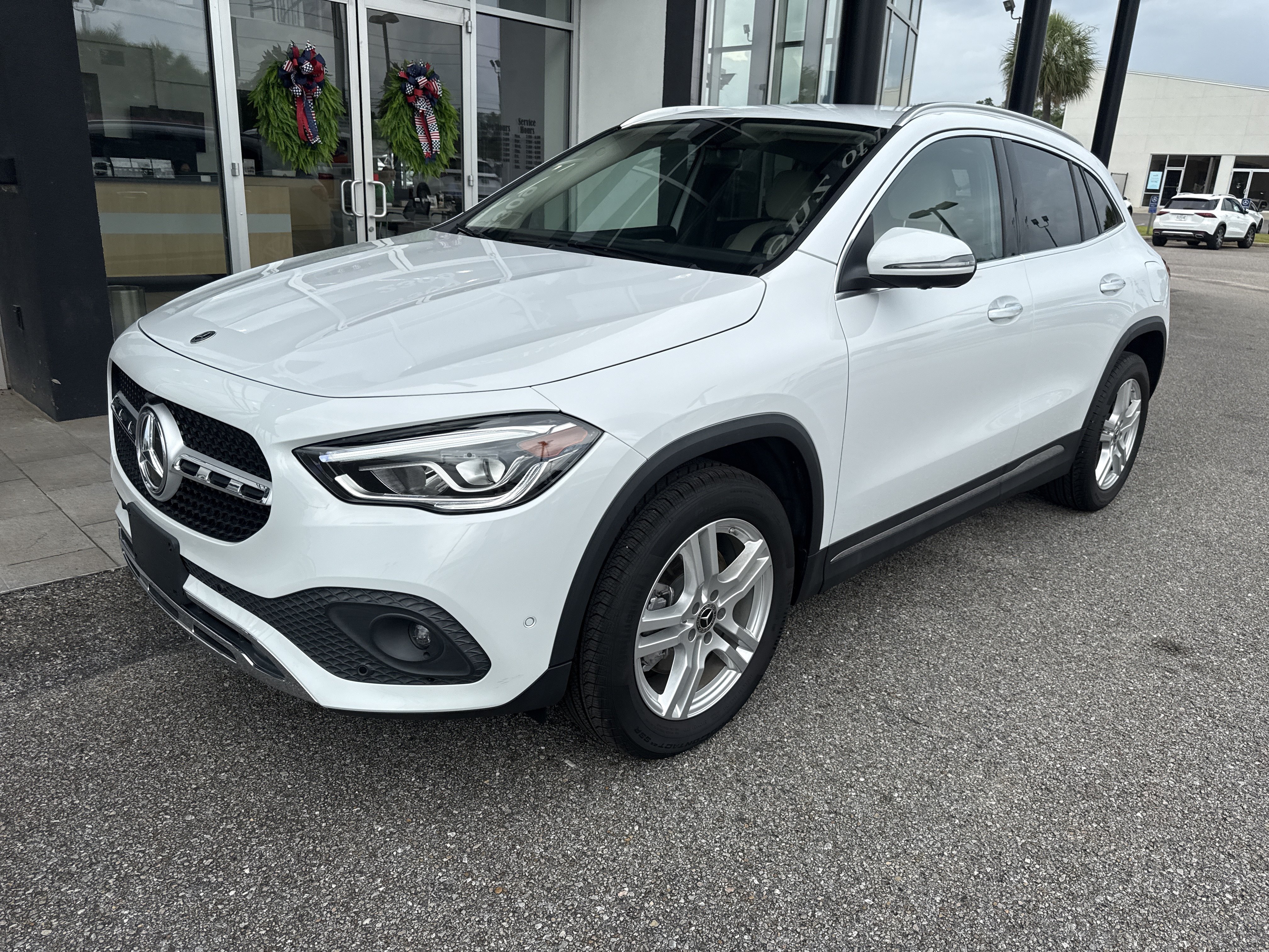 Certified 2023 Mercedes-Benz GLA 250 w/ Premium Package image 1