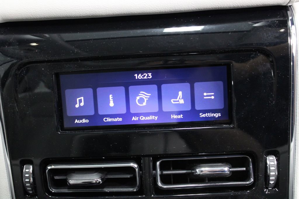 New 2025 Lincoln Aviator 2WD w/ Equipment Group 101A image 36